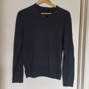 DKNY gray light v-neck sweater.